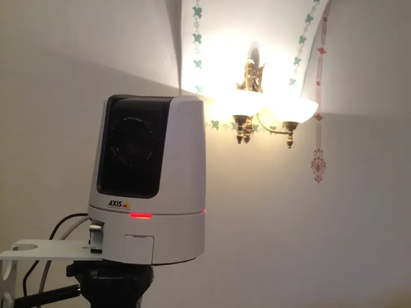 Otočná kamera AXIS v zasedacím sále v Českém Krumlově
